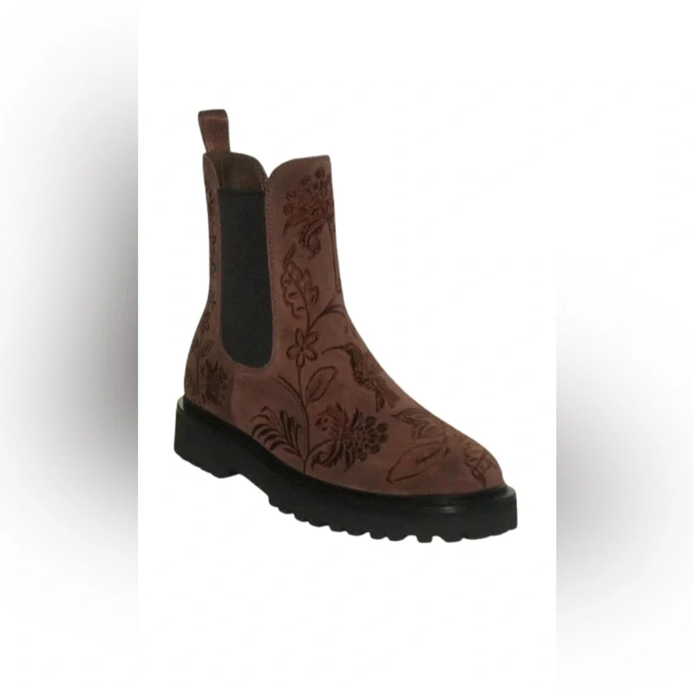JOHNNY WAS SUEDE LEATHER BLUMA EMBROIDERED CHELSEA ANKLE BOOTS, SO STYLISH - Picture 4 of 14